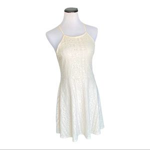 Cream Sleeveless Lined Laced Dress